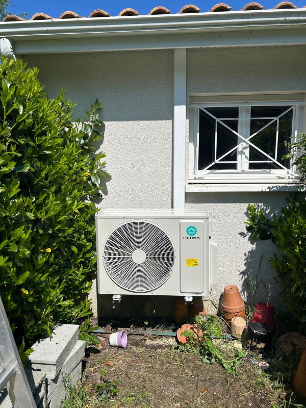 Installation d'une climatisation réversible à Saint-Morillon proche de Léognan en Gironde