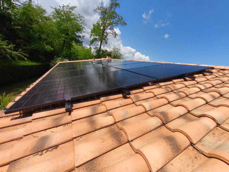 Installation photovoltaïque 6kWc avec micro onduleurs HOYMILES à Gradignan en Gironde 