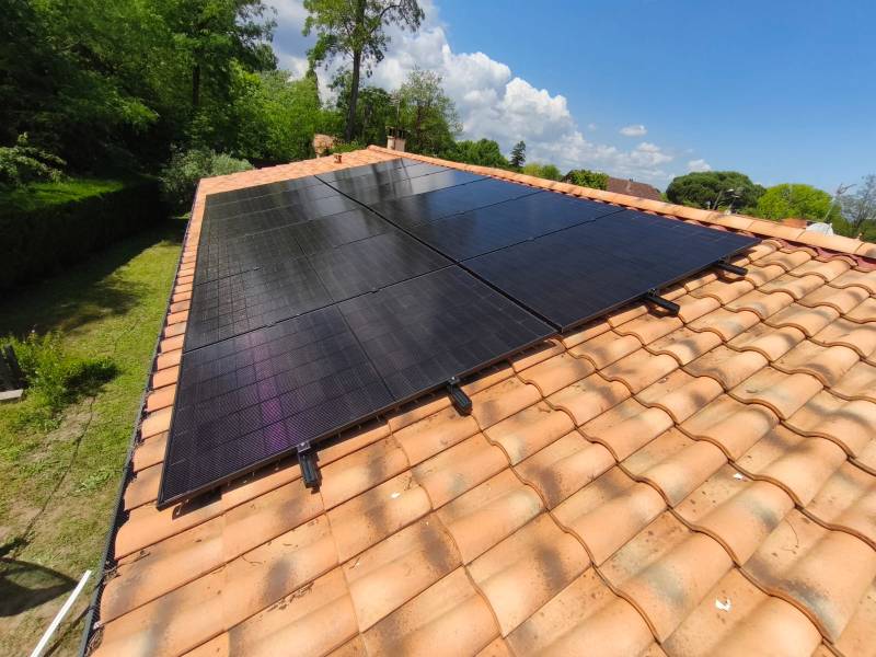 installation photovoltaïque 6kwc avec batterie de stockage SOFAR à Cestas en Gironde  